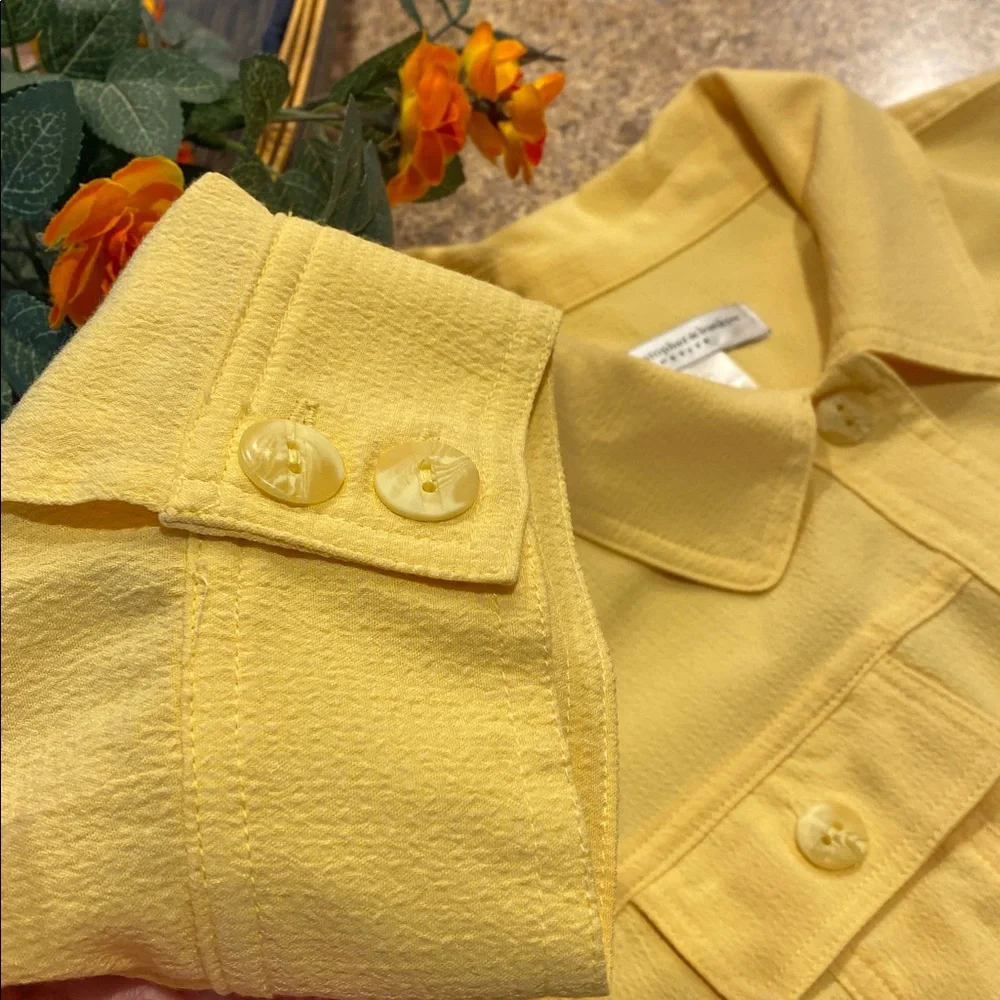 Christopher Banks Petite Large Yellow Button Top or Maybe a Lighweight Jacket - Picture 10 of 16